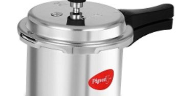 Pigeon Favourite Outer Lid Aluminum Pressure Cooker 3 Litres for Rs.695 @ Amazon