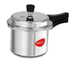 Pigeon Favourite Outer Lid Aluminum Pressure Cooker 3 Litres for Rs.695 @ Amazon