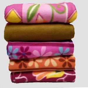 TrueValue Creations Floral Single Coral Blanket (Set of 5) for Rs.699 – Flipkart