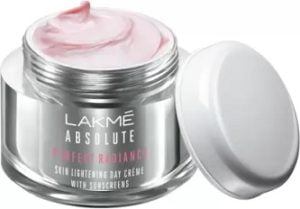 Lakme Absolute Perfect Radiance Skin Lightening Day Creme (50g) worth Rs.330 for Rs.230 – Flipkart