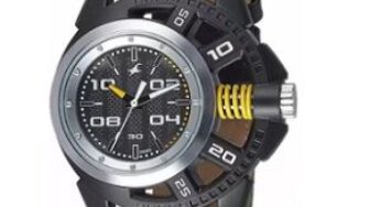 Fastrack 38028PL01 Analog Watch worth Rs.3125 for Rs.1406 – Flipkart