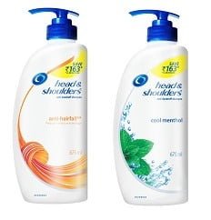 HEAD & SHOULDERS Anti-Dundruff Smooth & Silky Shampoo 650ml worth Rs.660 for Rs.330 @ Flipkart
