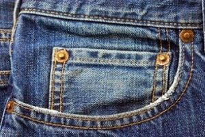 Men’s Jeans (Wrangler, Lee, Pepe Jeans, John Players, VOI, Spykar & more) – Minimum 60% Off @ Amazon